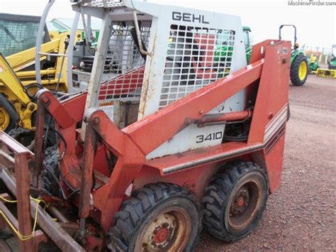 gehl skid steer plowing snow deep deep|Gehl 3410 skid steer plowing snow .